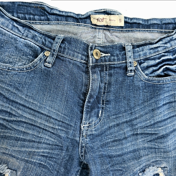 🟨⚫️ Solo Jeans Y2K Lowrise Dark Wash Patched Slim Fit Straight Leg Jeans 5 - Picture 3 of 10